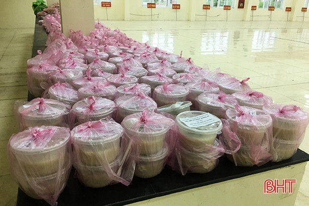 11 chuyến xe khách đưa 433 công dân Kỳ Anh về tới Hà Tĩnh an toàn