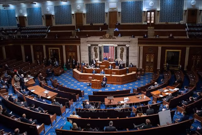 Hạ viện Mỹ thông qua dự luật tạm nâng trần nợ công quốc gia