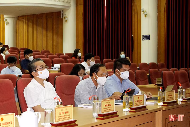 Khai mạc lớp bồi dưỡng đại biểu hội đồng nhân dân cấp tỉnh