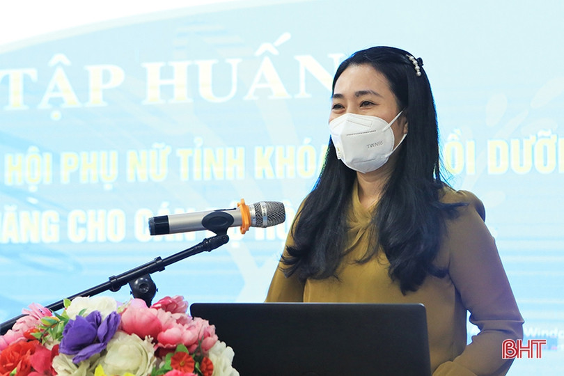 Quán triệt Nghị quyết Đại hội phụ nữ Hà Tĩnh và bồi dưỡng nghiệp vụ công tác hội