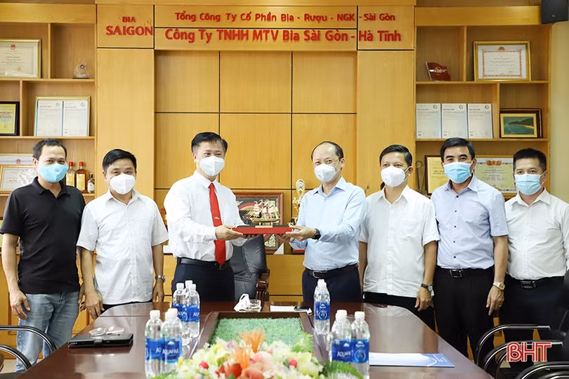 Lãnh đạo Hà Tĩnh ghi nhận nỗ lực trong sản xuất kinh doanh của cộng đồng doanh nghiệp