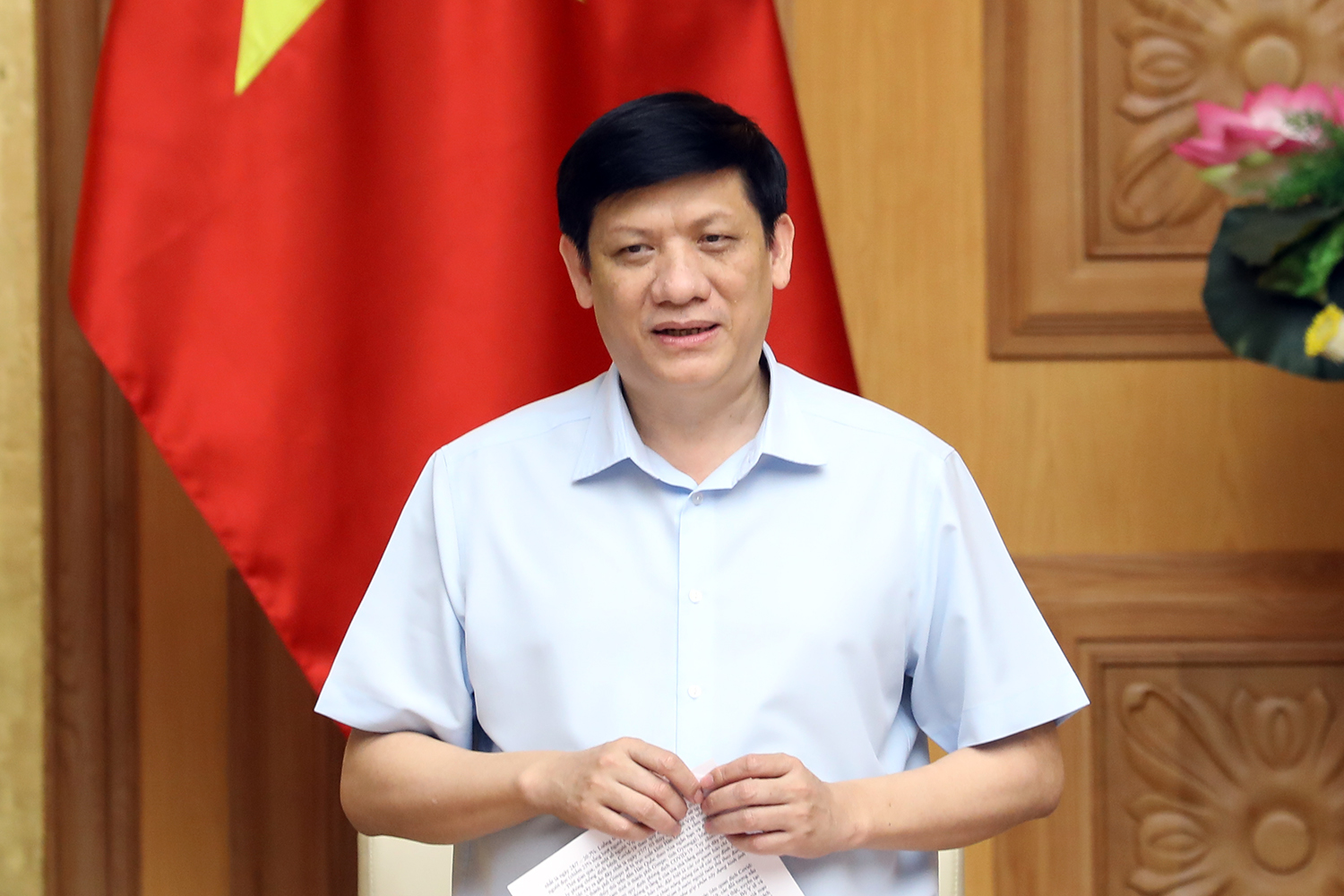 Bộ trưởng Bộ Y tế: Các địa phương cần sẵn sàng, toàn diện để ứng phó với điều trị bệnh nhân COVID-19