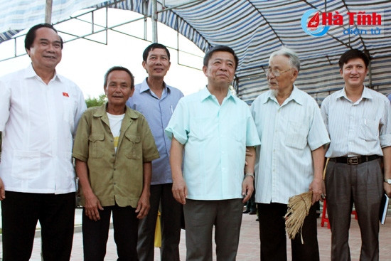 bi thu tinh uy vo kim cu va doan dbqh tinh tiep xuc cu tri can loc