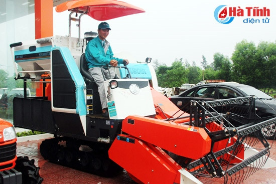 Khai trương đại lý máy phục vụ sản xuất nông nghiệp Kubota ảnh 2