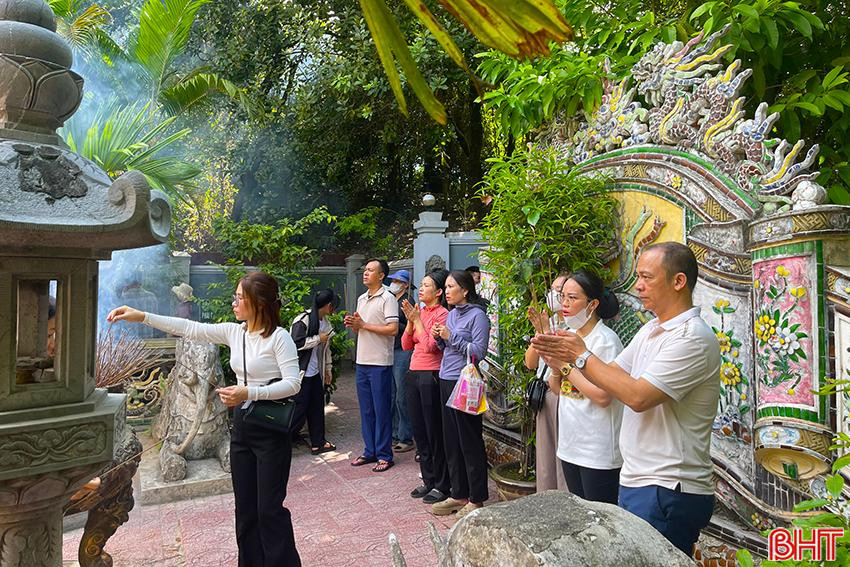 đền bà hải 5.jpg