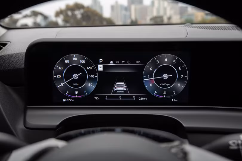 Kia Seltos 2024: Diện mạo mới hiện đại hơn, nâng cấp nội thất và động cơ