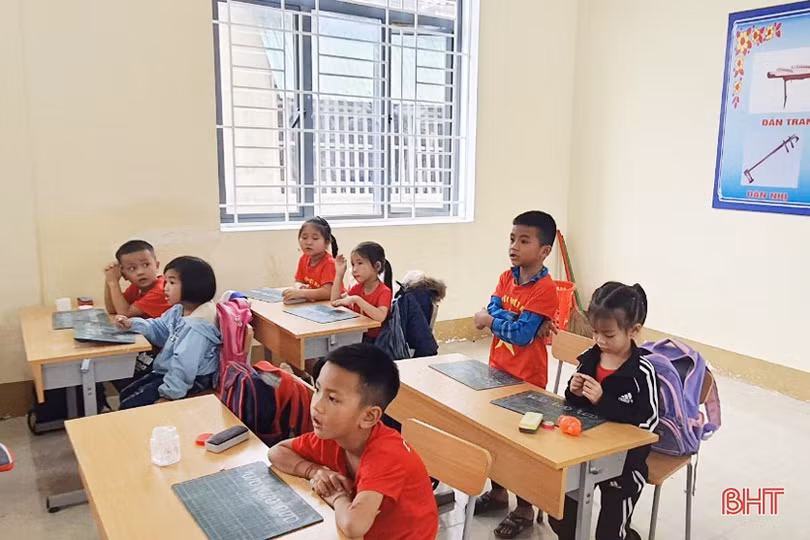 Chung tay đổi thay việc học của các em đồng bào dân tộc Chứt