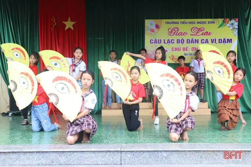 Lan tỏa phong trào dạy dân ca trong trường học ở Hà Tĩnh