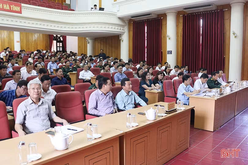 Quán triệt, triển khai Nghị quyết của Bộ Chính trị về phát triển KT-XH, đảm bảo QP-AN vùng Bắc Trung Bộ và duyên hải Trung Bộ