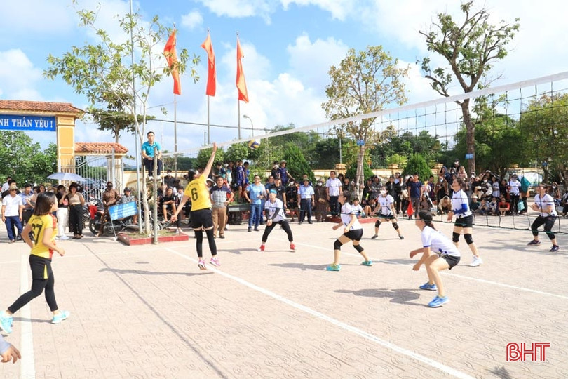 Giải Bóng chuyền ngành GD&ĐT Hương Sơn thành công tốt đẹp