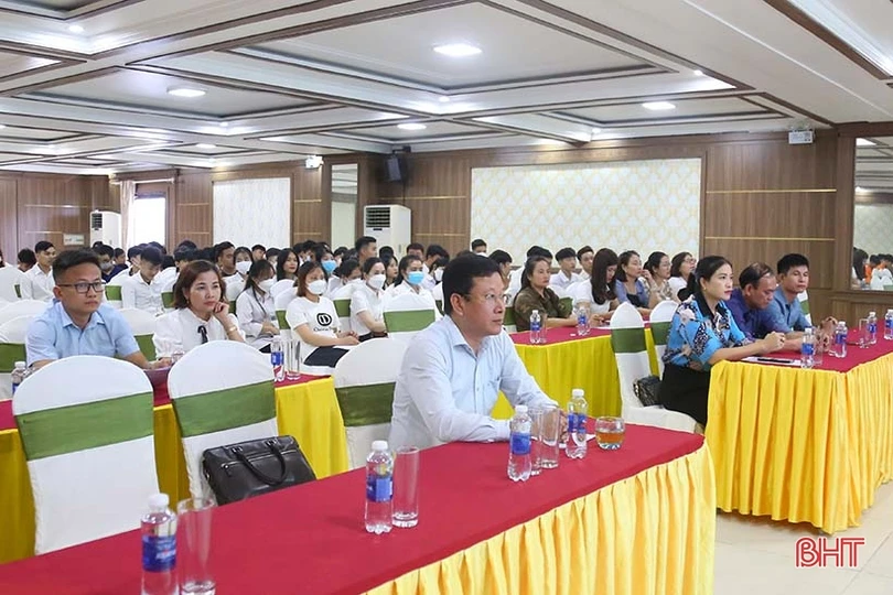 Hơn 200 sinh viên Hà Tĩnh được trang bị kiến thức khởi nghiệp