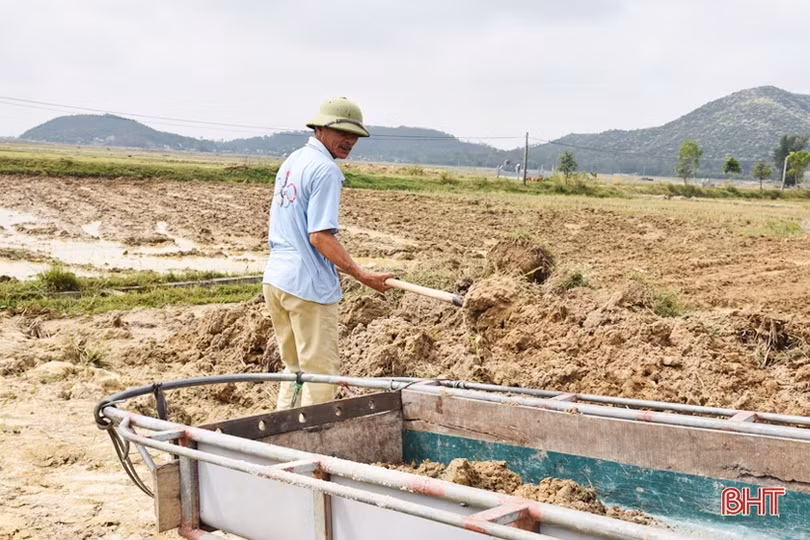 Sớm có phương án sử dụng gần 4.000 m<sup>3 </sup>đất dôi dư sau cải tạo đồng ruộng ở Lộc Hà