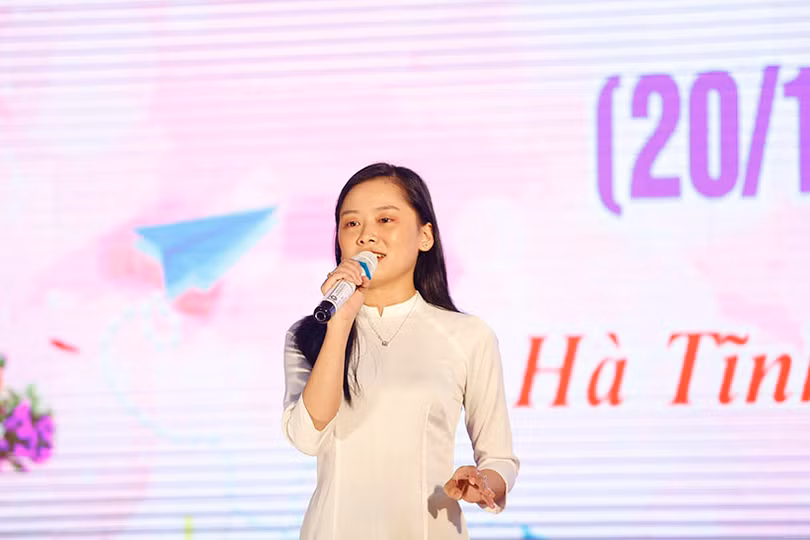 Trường Cao đẳng Y tế Hà Tĩnh sôi nổi mừng Ngày Nhà giáo Việt Nam