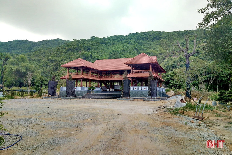 Nghi Xuân: Cảnh cáo lãnh đạo xã để người dân xây dựng công trình trái phép