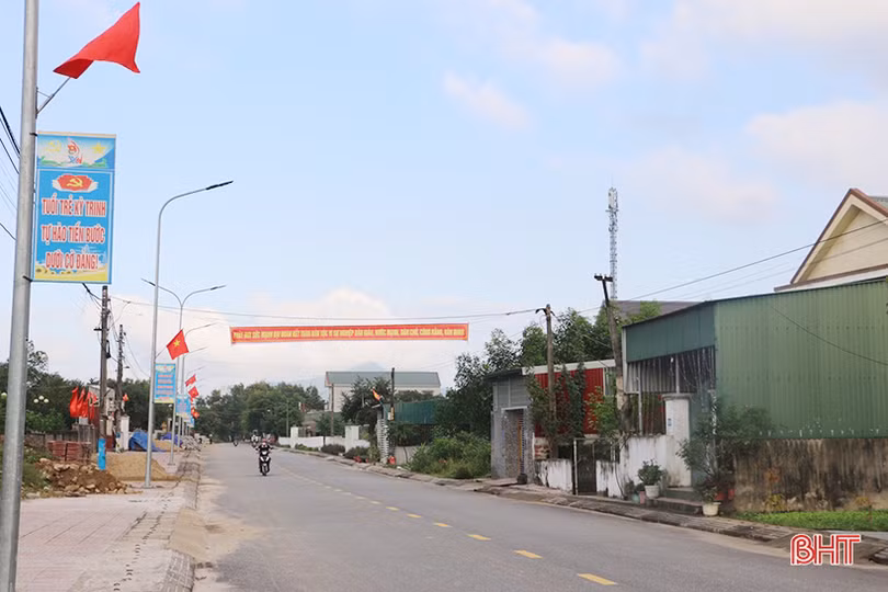 MTTQ thị xã Kỳ Anh huy động sức dân xây dựng NTM, đô thị văn minh