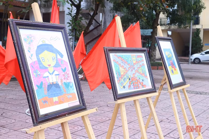 25 tác phẩm đạt giải Cuộc thi Viết - vẽ tuổi học trò Hà Tĩnh lần thứ XIII