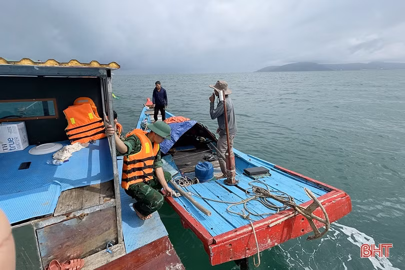 Tìm kiếm ngư dân TX Kỳ Anh mất tích khi khai thác trên biển