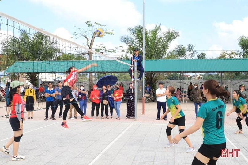 Giải Bóng chuyền ngành GD&ĐT Hương Sơn thành công tốt đẹp