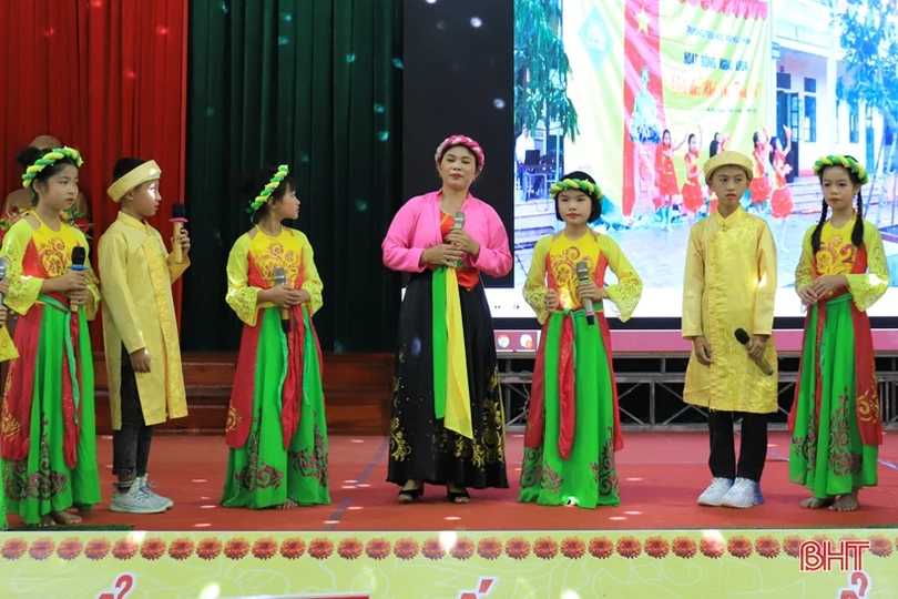 Lan tỏa phong trào dạy dân ca trong trường học ở Hà Tĩnh
