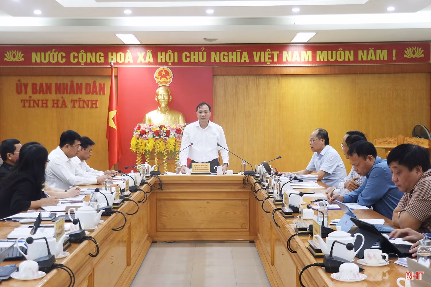 Triển khai kịp thời các nội dung chuẩn bị kỳ họp Quốc hội và HĐND tỉnh