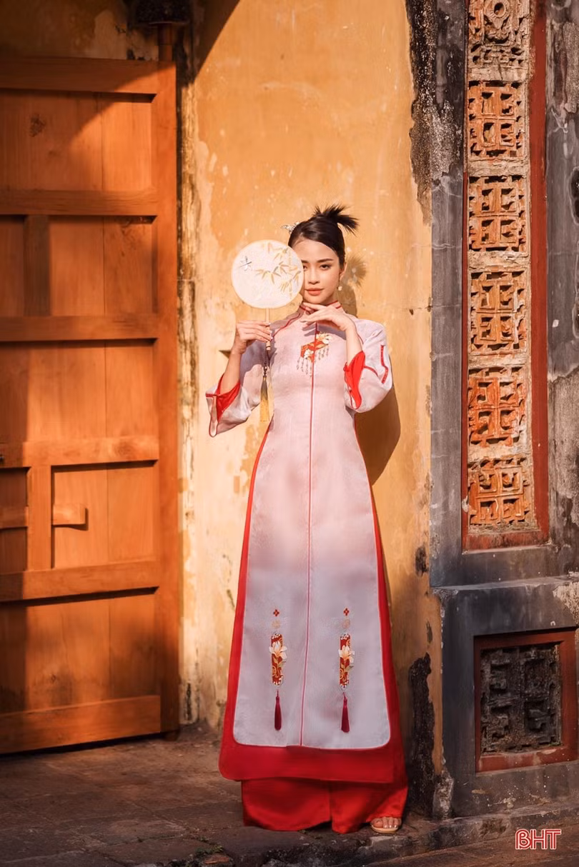 Nhà thiết kế 9X Hà Tĩnh kể chuyện bản sắc cố đô Huế qua tà áo dài