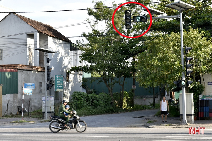 Nhiều đèn tín hiệu giao thông ở TX Hồng Lĩnh bị hư hỏng