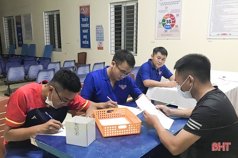 Trong đêm, 3 cán bộ Đoàn ở Hồng Lĩnh vượt 25 km hiến máu cứu người