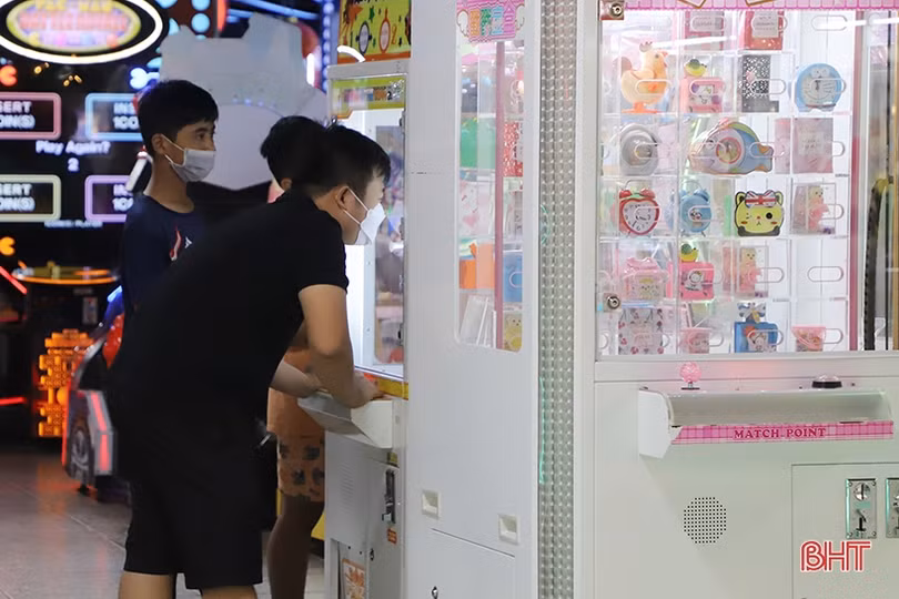 Các điểm vui chơi, mua sắm tại TP Hà Tĩnh nhộn nhịp ngày đầu nghỉ lễ 2/9