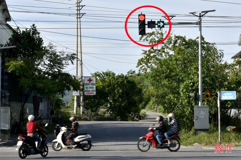 Khẩn trương xử lý điểm tập kết rác trái quy định sau phản ánh của Báo Hà Tĩnh