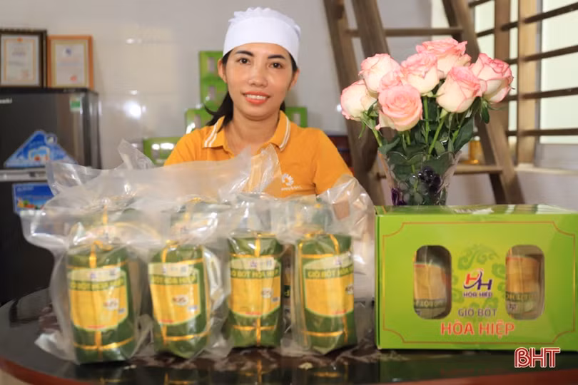 Người phụ nữ hơn 20 năm làm giò bột ngon nức tiếng ở miền núi Hà Tĩnh