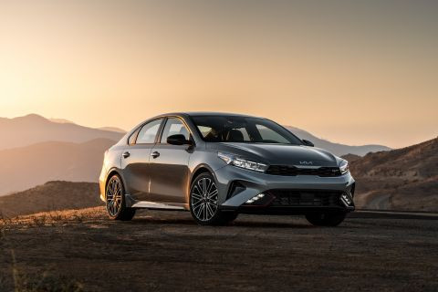 Kia Forte 2023 tăng giá bán, khởi điểm từ 19.490 USD