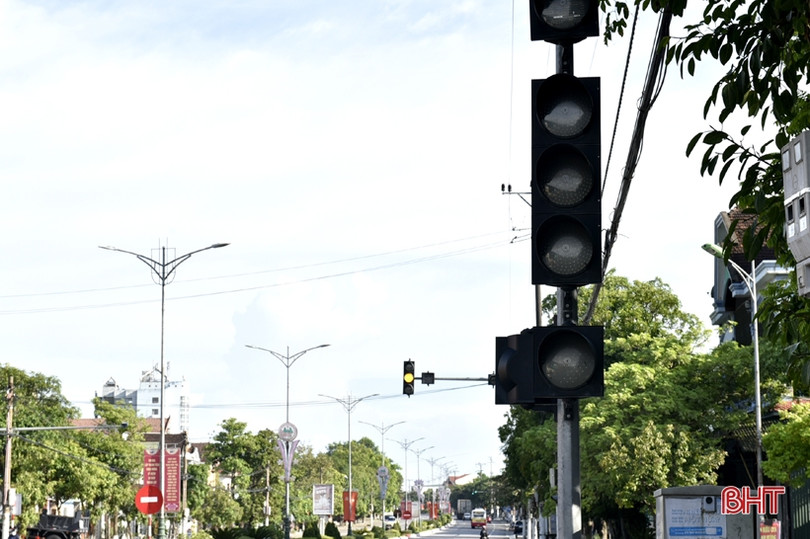 Nhiều đèn tín hiệu giao thông ở TX Hồng Lĩnh bị hư hỏng