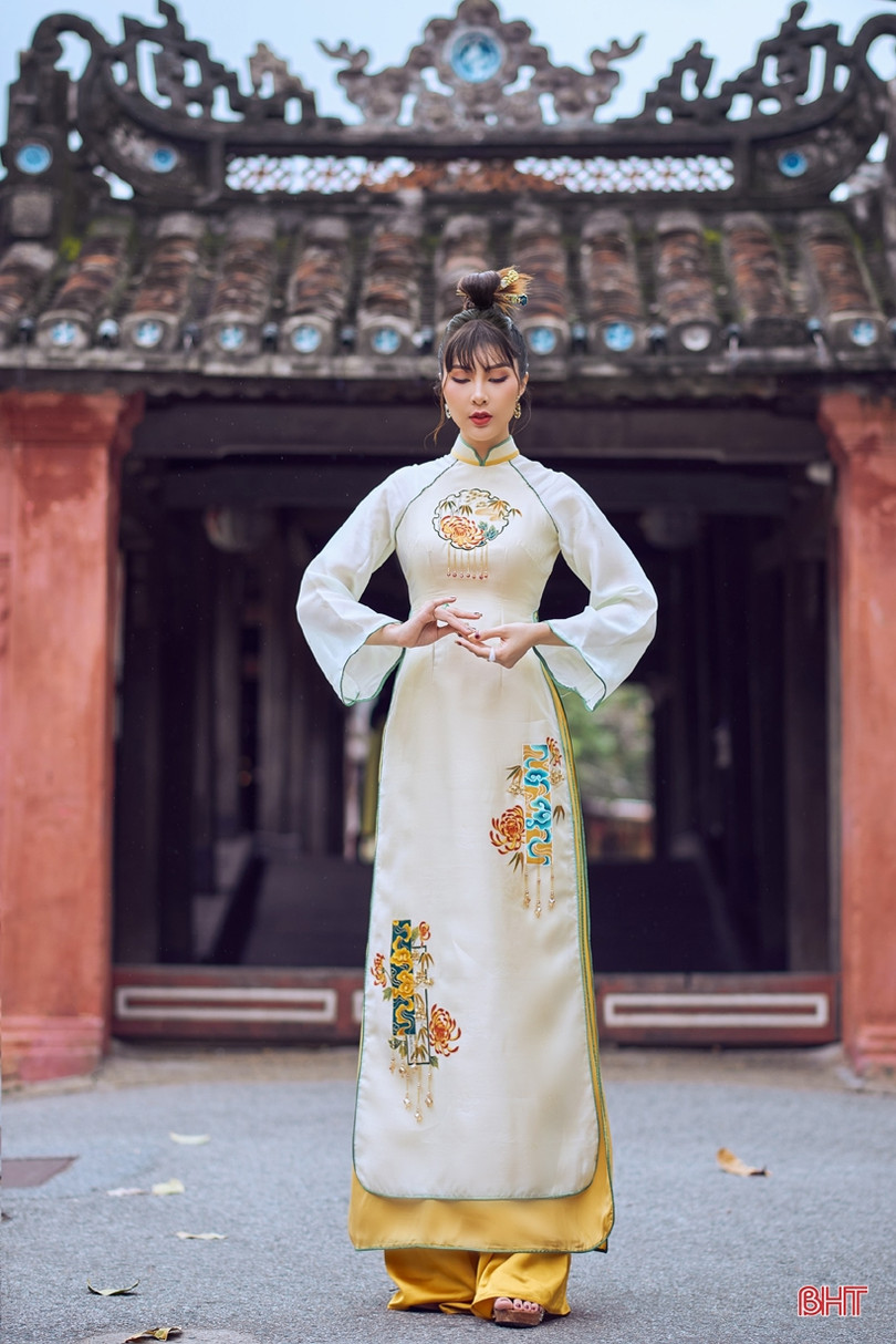 Nhà thiết kế 9X Hà Tĩnh kể chuyện bản sắc cố đô Huế qua tà áo dài