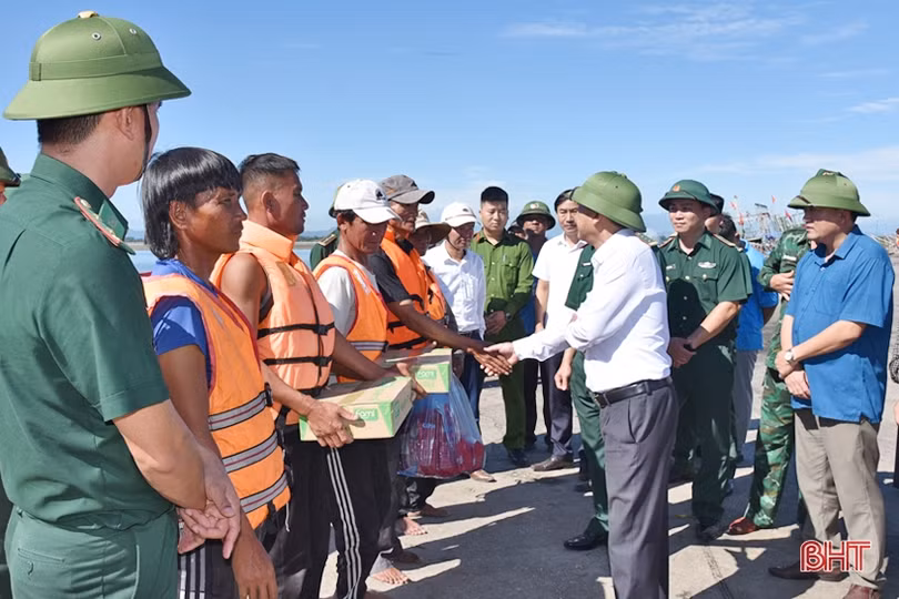 Nghe ngư dân Lộc Hà kể về những chuyến biển đầy phong ba, bão táp