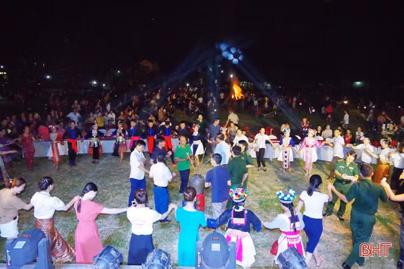 Vun đắp tình đoàn kết Việt - Lào trên những nẻo đường tuần tra