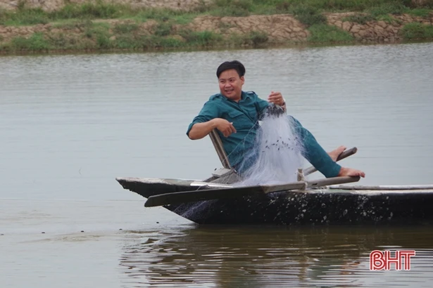 Cán bộ bán chuyên trách quân sự xã hăng say chuyên môn, giỏi làm kinh tế 