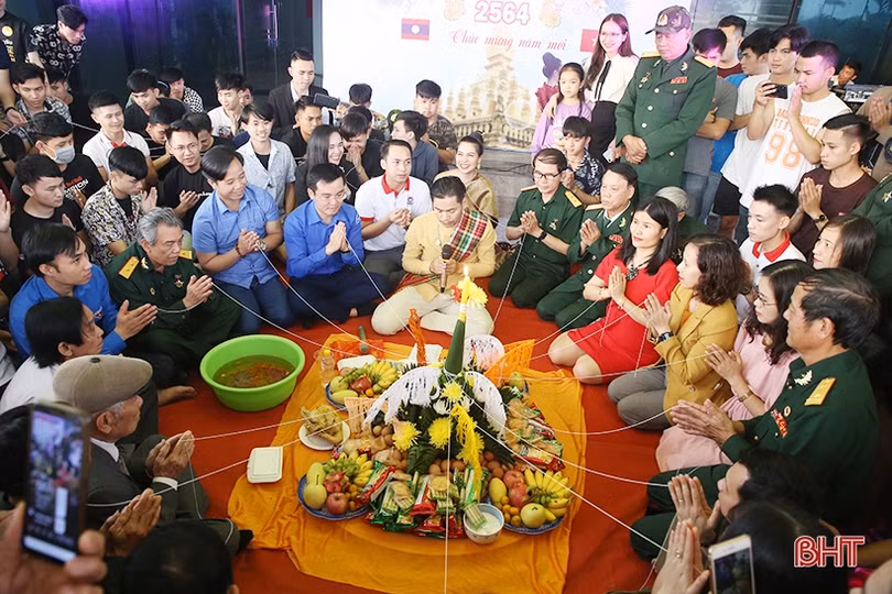 Thắm tình Việt - Lào trên các giảng đường ở Hà Tĩnh