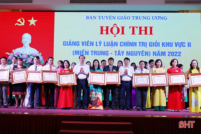 Hà Tĩnh có thí sinh lọt vào vòng chung khảo toàn quốc Hội thi Giảng viên lý luận chính trị giỏi