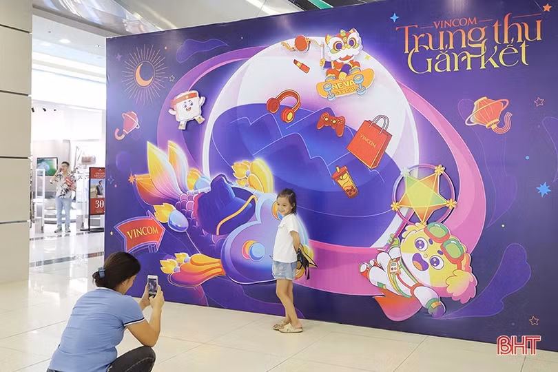 Các điểm vui chơi, mua sắm tại TP Hà Tĩnh nhộn nhịp ngày đầu nghỉ lễ 2/9