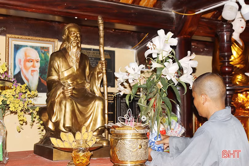 Thăm ngôi chùa thiêng gắn liền với Đại danh y Lê Hữu Trác