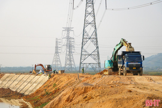 Hà Tĩnh vào chặng "nước rút" giải ngân vốn đầu tư công