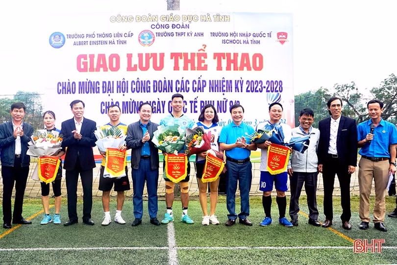 Thầy giáo Hà Tĩnh tâm huyết với hoạt động công đoàn