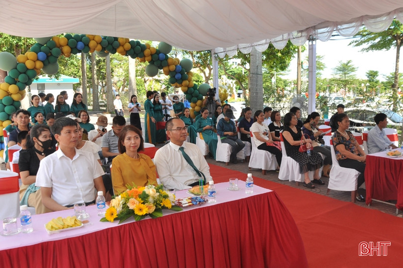 BIDV Hà Tĩnh trao ôtô Hyundai Accent cho khách hàng trúng thưởng