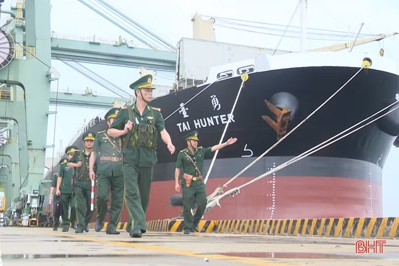 Quản lý chặt chẽ, đảm bảo thông suốt hoạt động xuất nhập cảnh qua các cửa khẩu Hà Tĩnh