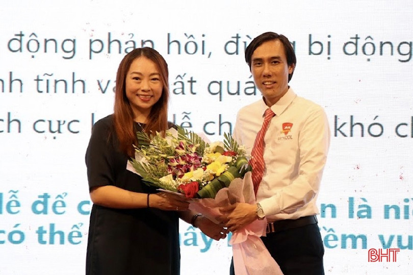 Giúp phụ huynh “làm bạn” với con trong giai đoạn tuổi dậy thì