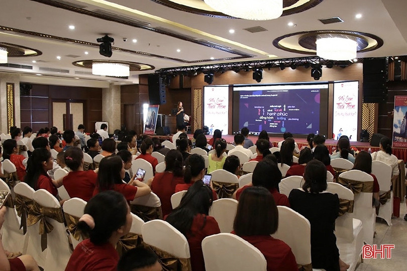 Giúp phụ huynh “làm bạn” với con trong giai đoạn tuổi dậy thì