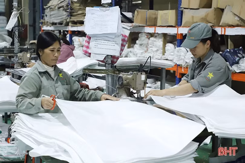 Giảm thuế VAT: Doanh nghiệp, người tiêu dùng cùng vui!