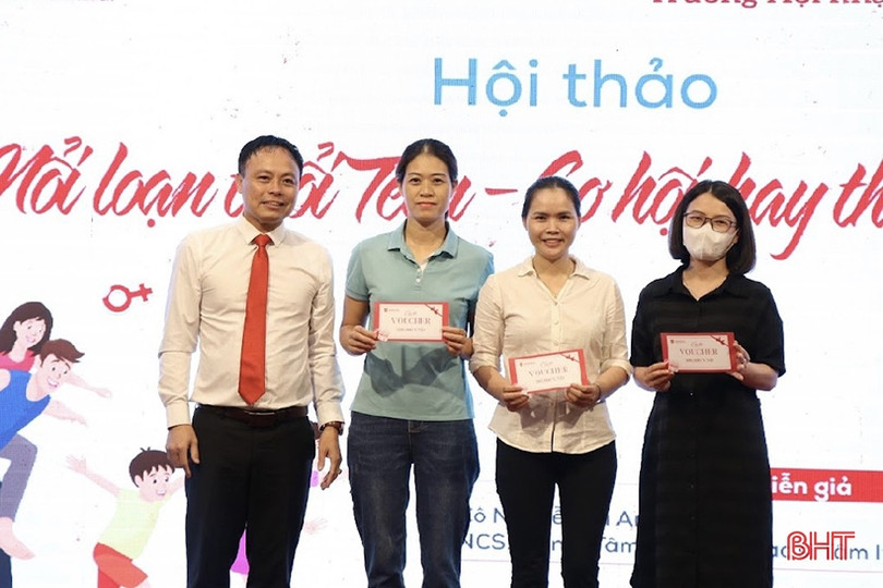 Giúp phụ huynh “làm bạn” với con trong giai đoạn tuổi dậy thì