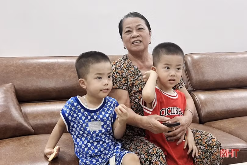 Cán bộ, công chức Hà Tĩnh mong giá hàng hóa không “té nước theo lương”