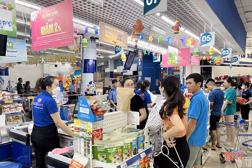 Giảm thuế VAT: Doanh nghiệp, người tiêu dùng cùng vui!